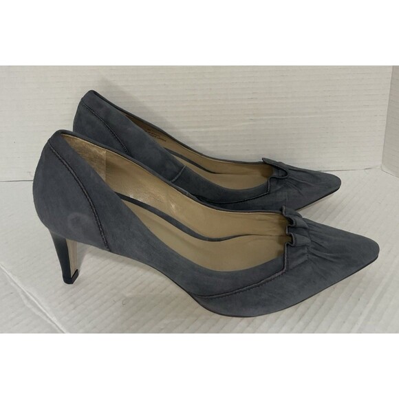 Talbots Heels Women's 9B Gray Leather Suede Pointed‎ Toe Ruffle Kitten Heel Pump - Picture 1 of 16